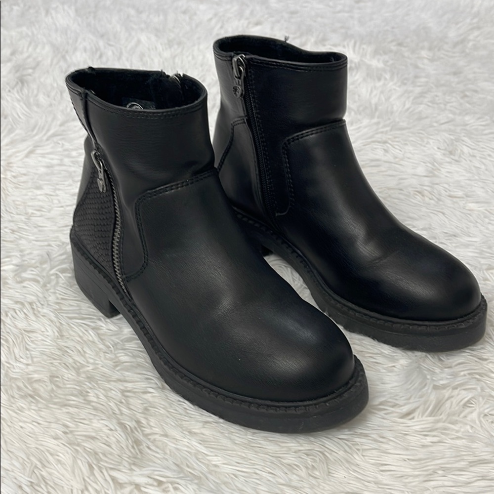 Blowfish Black Leather Ankle Boots with Side Zip